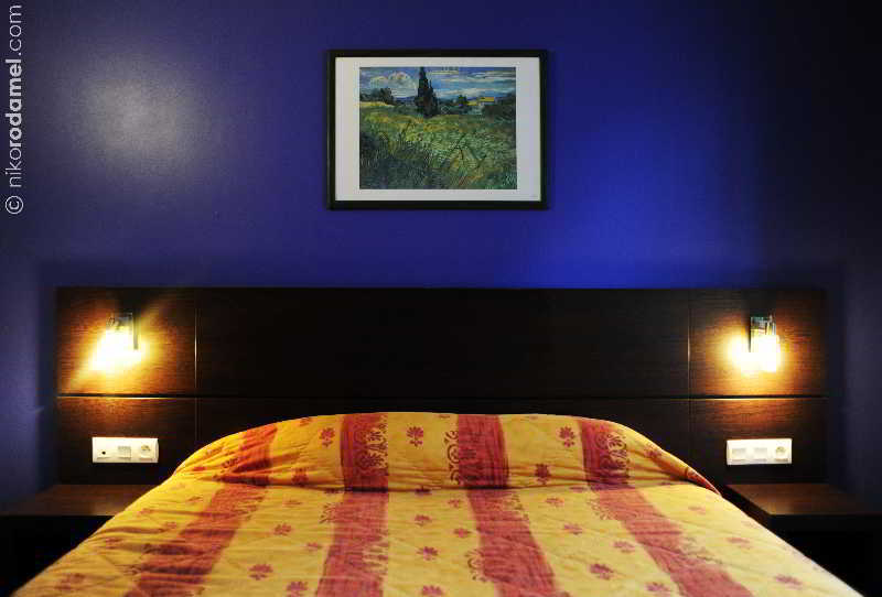 Urban Style, Hotel Le Cheval Noir, Saint-Etienne Bagian luar foto