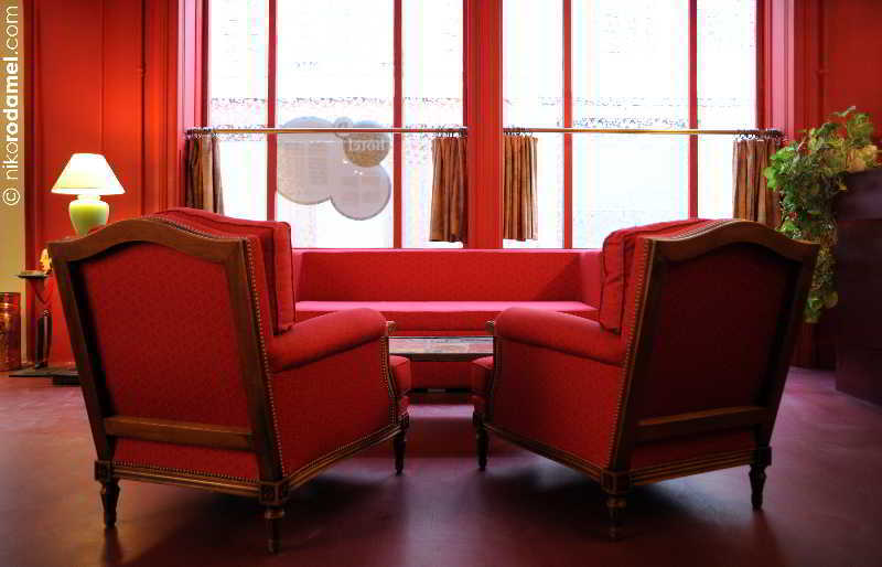 Urban Style, Hotel Le Cheval Noir, Saint-Etienne Bagian luar foto